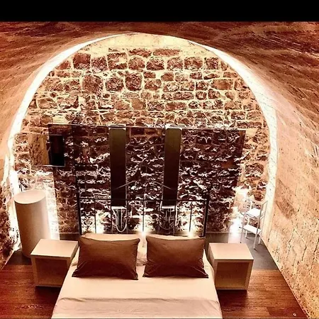 Alojamento de Acomodação e Pequeno-almoço Il Campanile Premium 4*